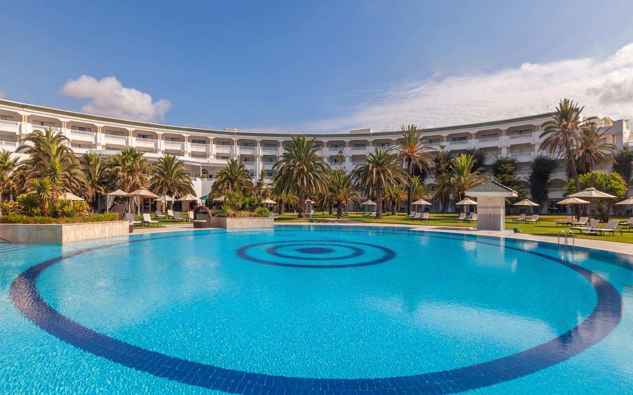 TUI Blue Oceana Suites