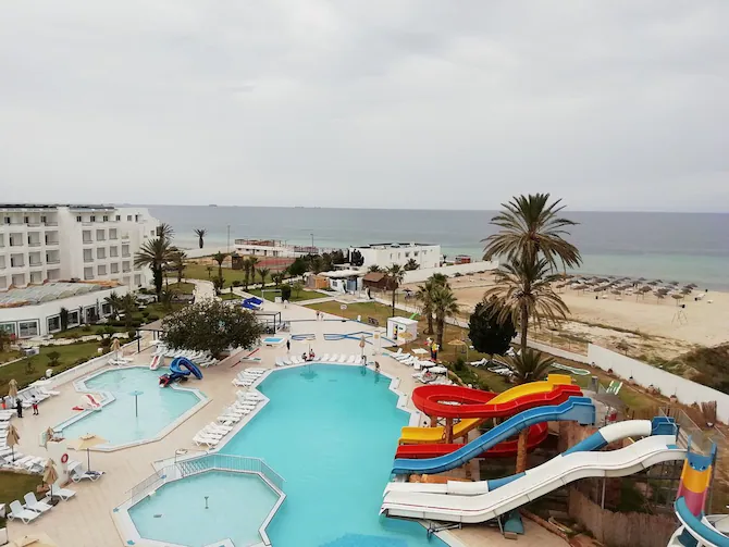 Chiraz Club Aqua park
